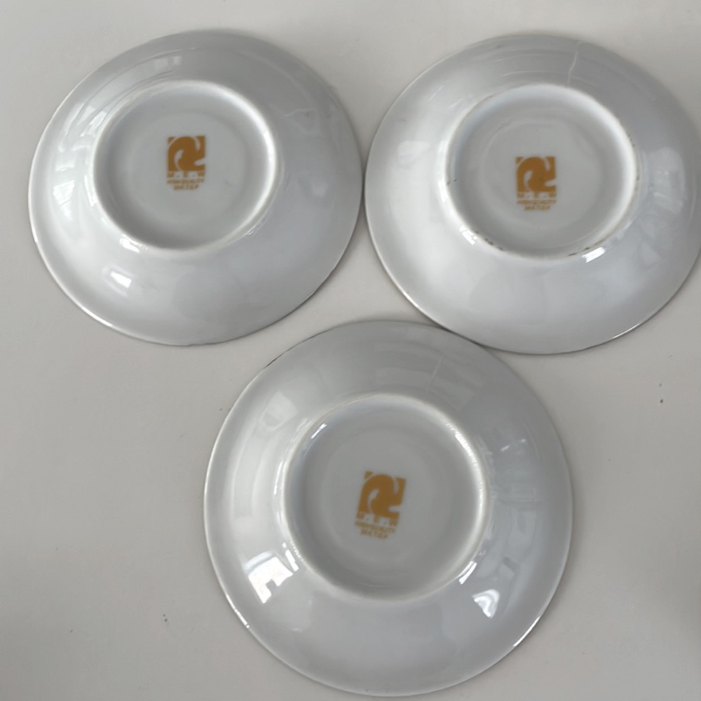 (2/$20) 6 x 24K gold plated tea saucers - Picture 9 of 11